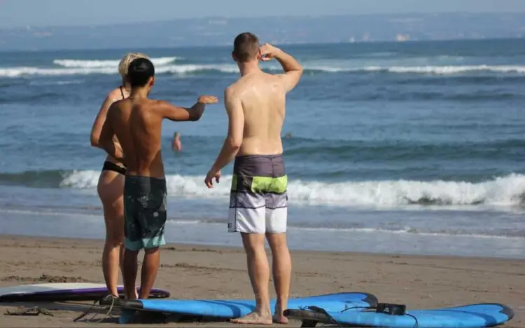 medewi surf camp bali